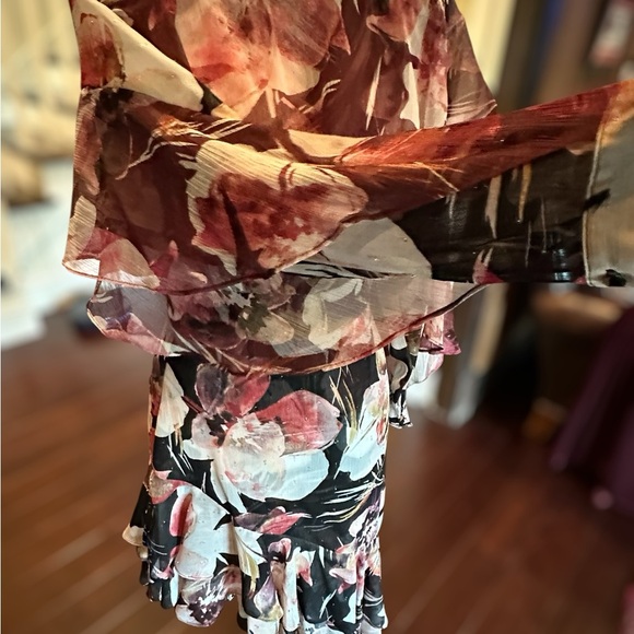 Misa Los Sky Flora Skirt and top - Picture 8 of 8